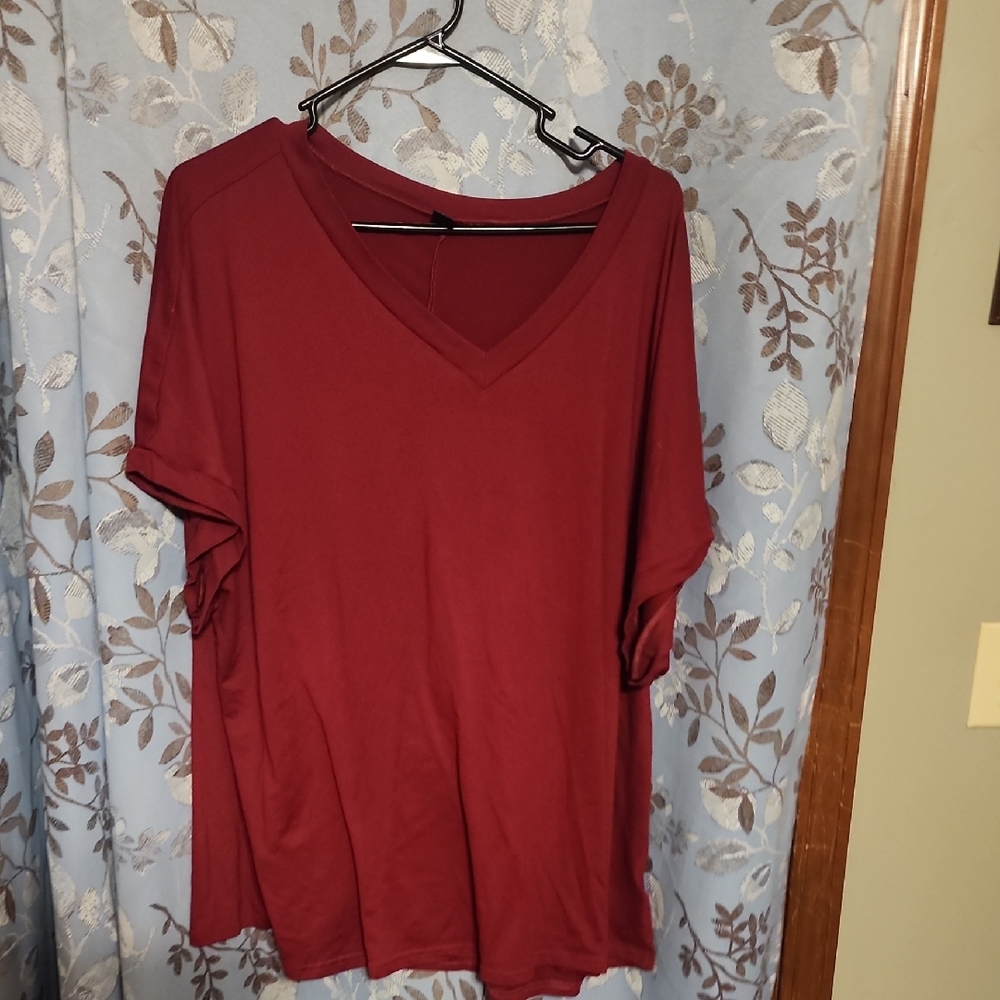 SHEIN Burgundy Short Sleeve V-Neck Tee